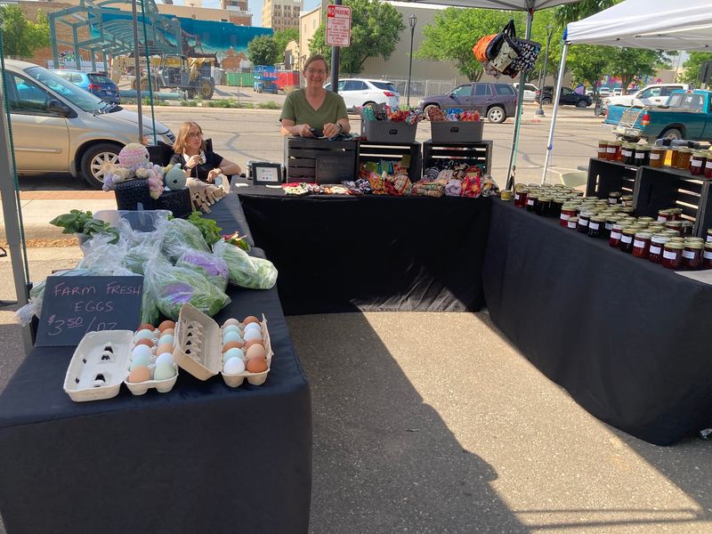 Farm & Art Market Downtown, Salina, KS