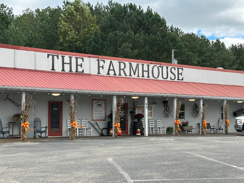 Farmhouse Country Cafeteria, Lexington, TN Farmhouse Country Cafeteria, Lexington, TN
