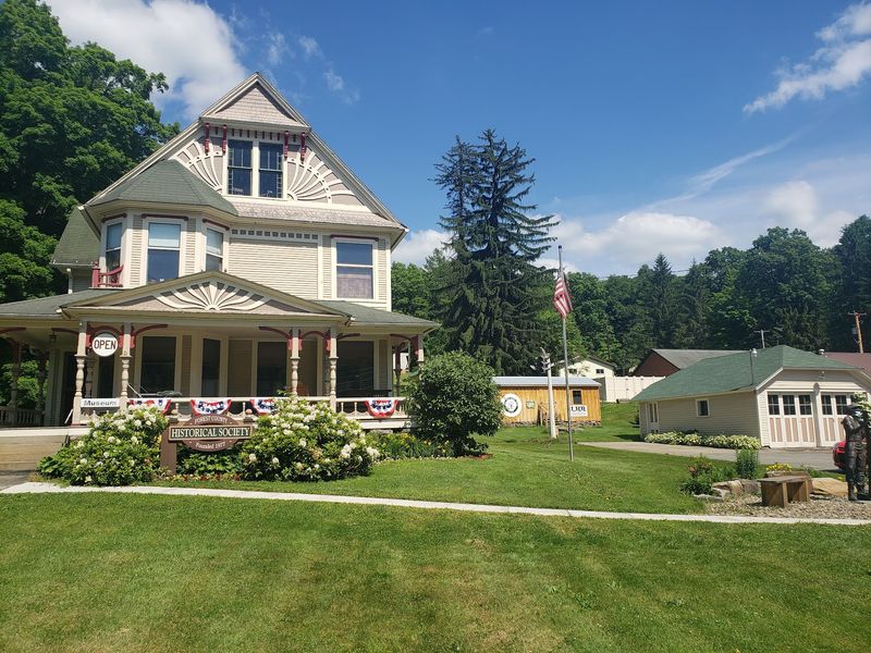 Fewer Than 500 Neighbors