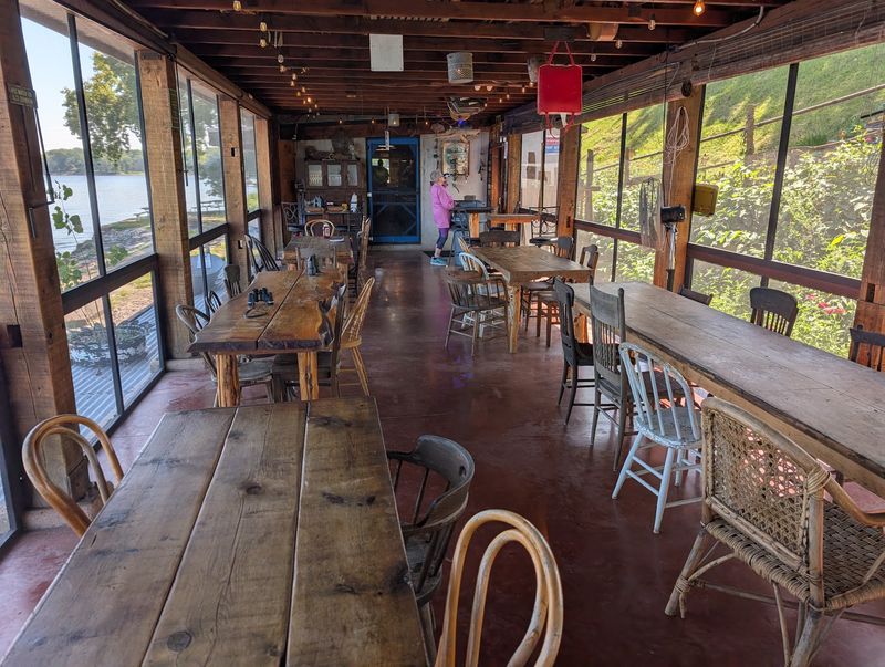 Fish Shack, Guttenberg, IA