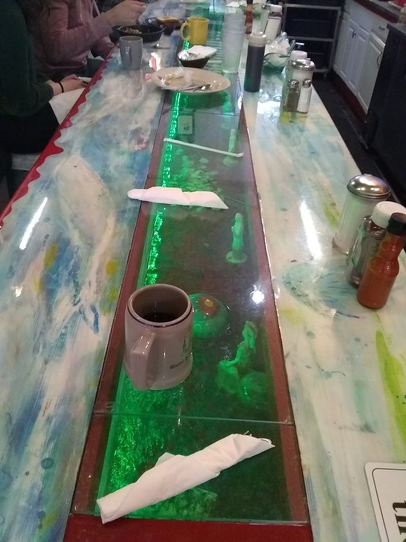 Fish in the Bar, Seriously
