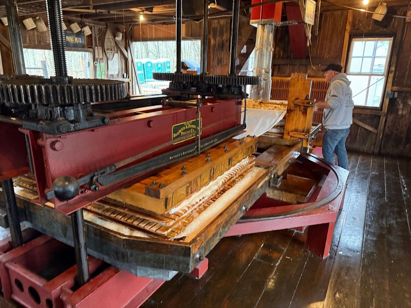 Five Generations of One Family Craft