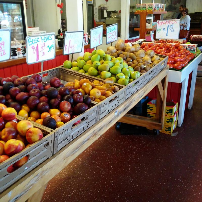 Flats, Produce, and Pantry Finds Flats, Produce, and Pantry Finds