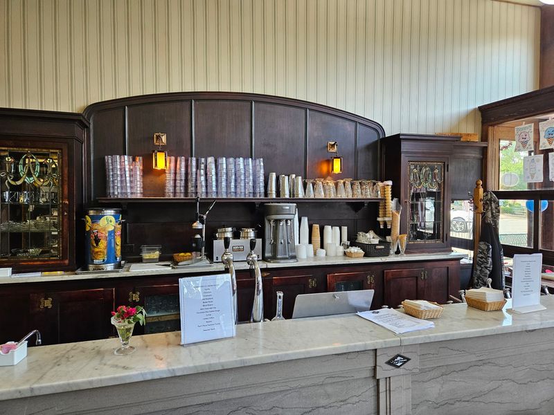 Flesor's Candy Kitchen, Tuscola, IL