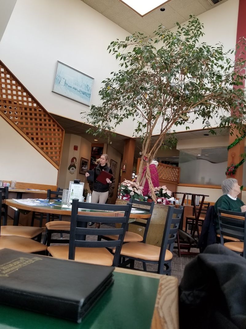 Flexible Kitchen, Happy Tables