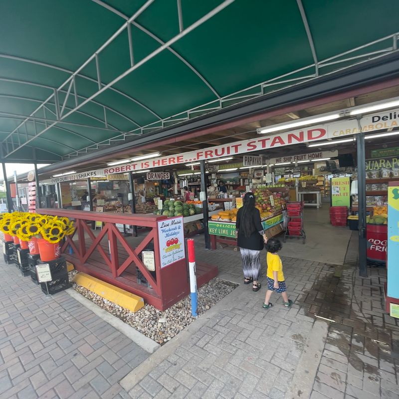 Food Trucks, Live Tunes, and Fritter Hunting