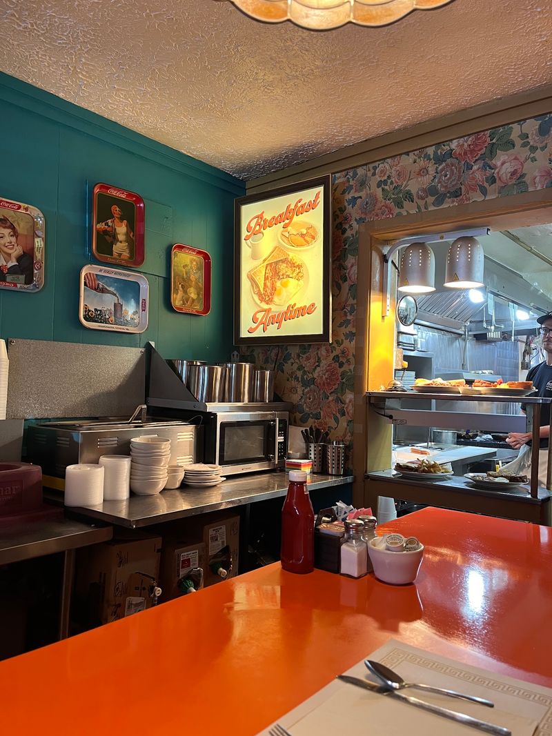 Fred's Diner, Akron, OH