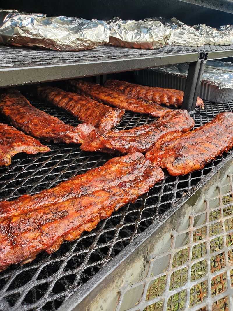 Friday Night BBQ Buffet That Draws A Crowd Friday Night BBQ Buffet That Draws A Crowd