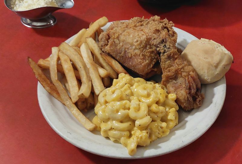 Fried Chicken and the Lunch Crowd