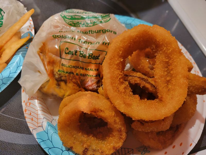 Fries and Onion Rings Worth the Detour