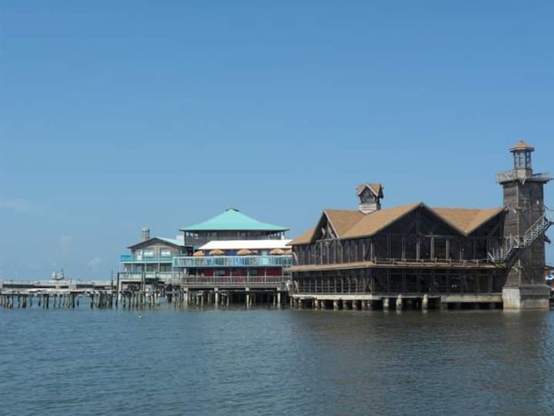 From Busy Port to Slow Living