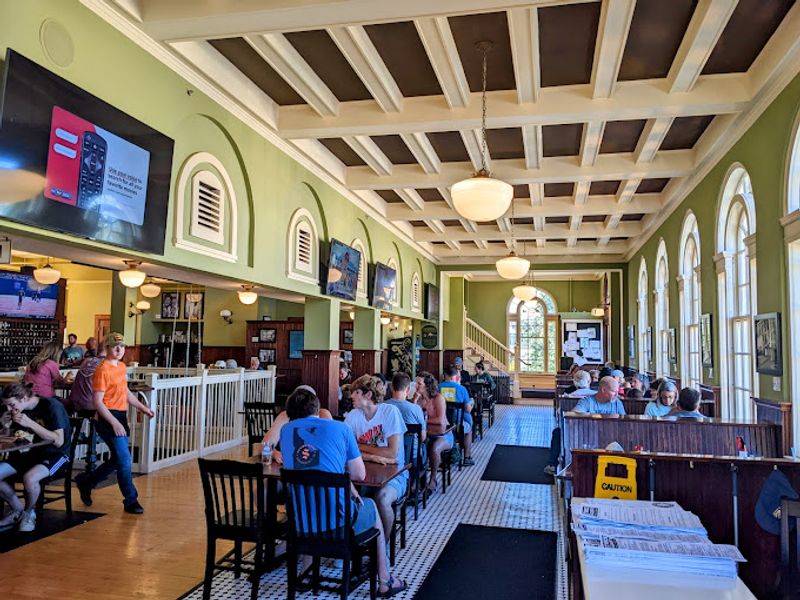 From Federal Office to Neighborhood Pub