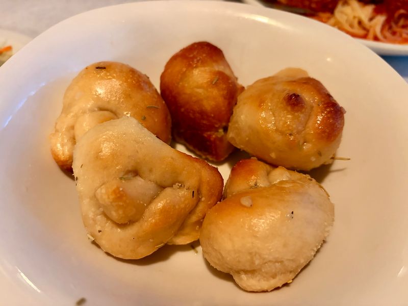 Garlic Knots With a Fan Club