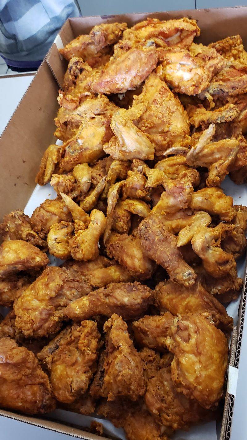 Gizzards, Livers, and Wings Worth the Detour Gizzards, Livers, and Wings Worth the Detour