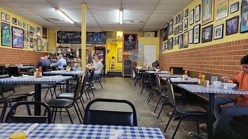 H&H Soul Food Restaurant, Macon, GA