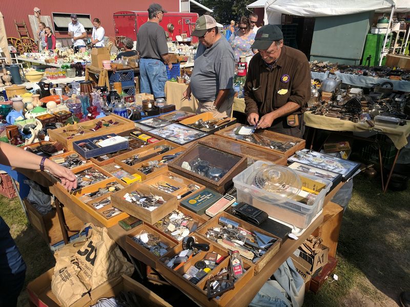 Haggle-Friendly Price Tags