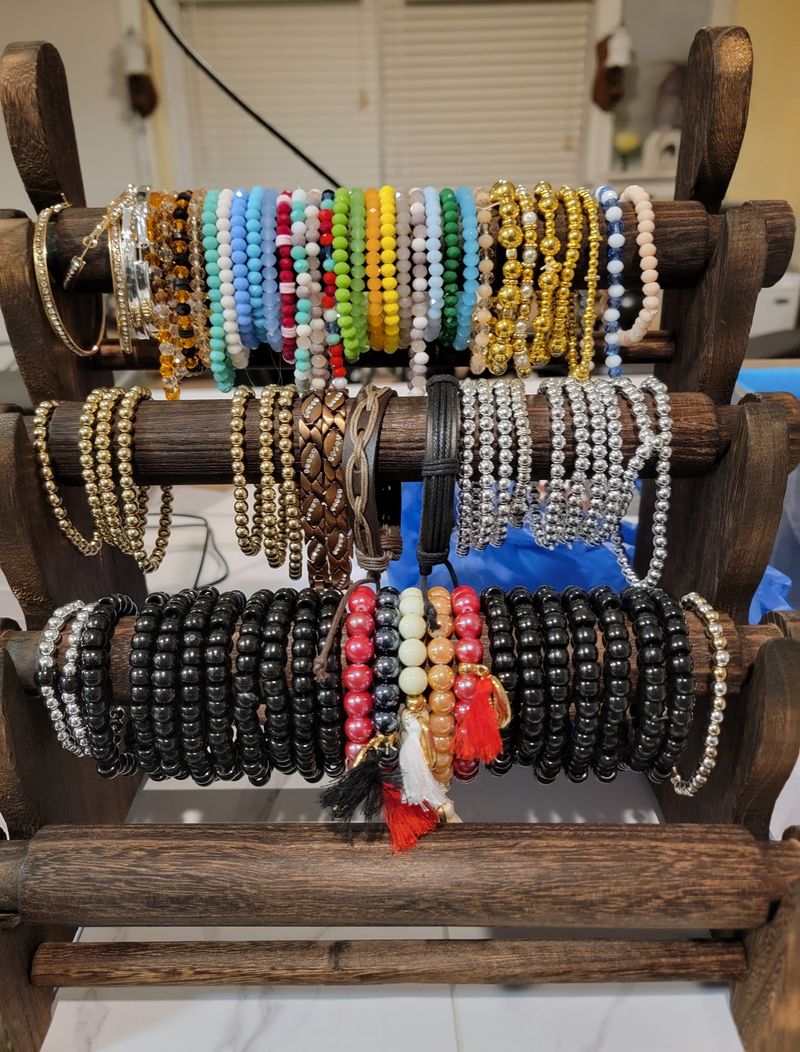 Handmade Gifts and Local Crafts