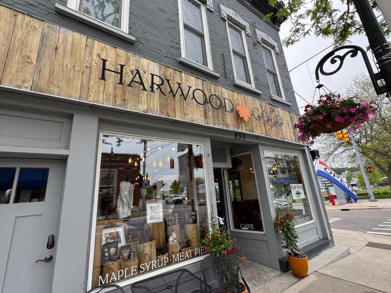 Harwood Gold Store & Cafe, Charlevoix, MI Harwood Gold Store & Cafe, Charlevoix, MI