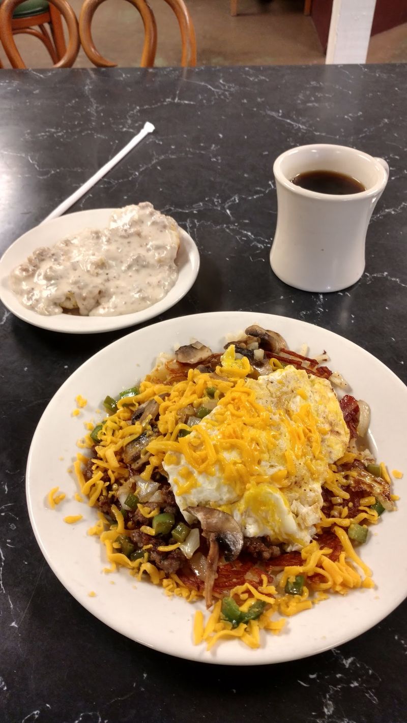 Hash Browns, Biscuits, and Gravy Hash Browns, Biscuits, and Gravy