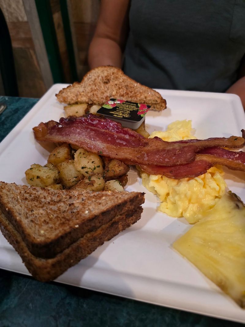 Hearty Plates for Farmhand Appetites