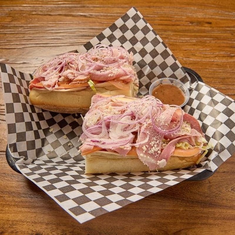 Hoagies and Sides Worth a Detour