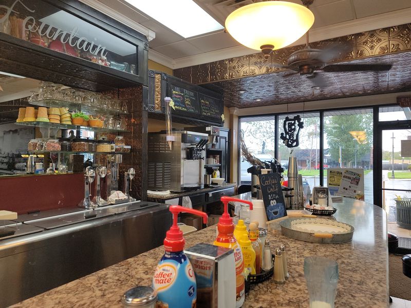 Holifield's Soda Fountain, Mountain Grove, MO