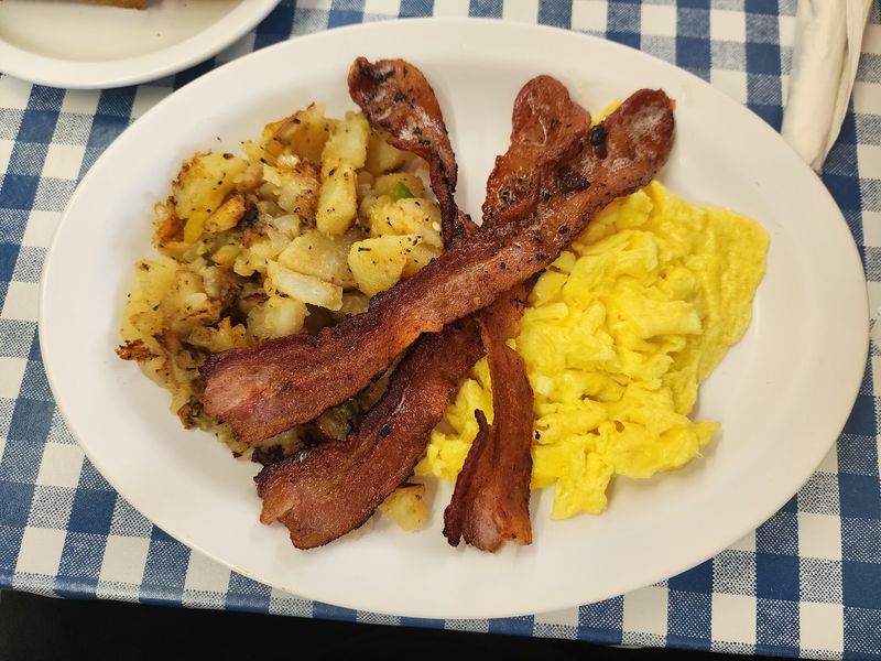 Home Fries With a Local Following Home Fries With a Local Following