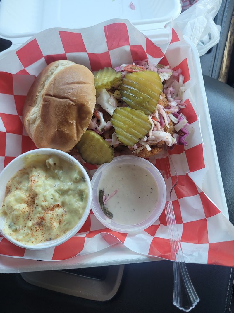 Homestyle Sides and Plenty of Sauces
