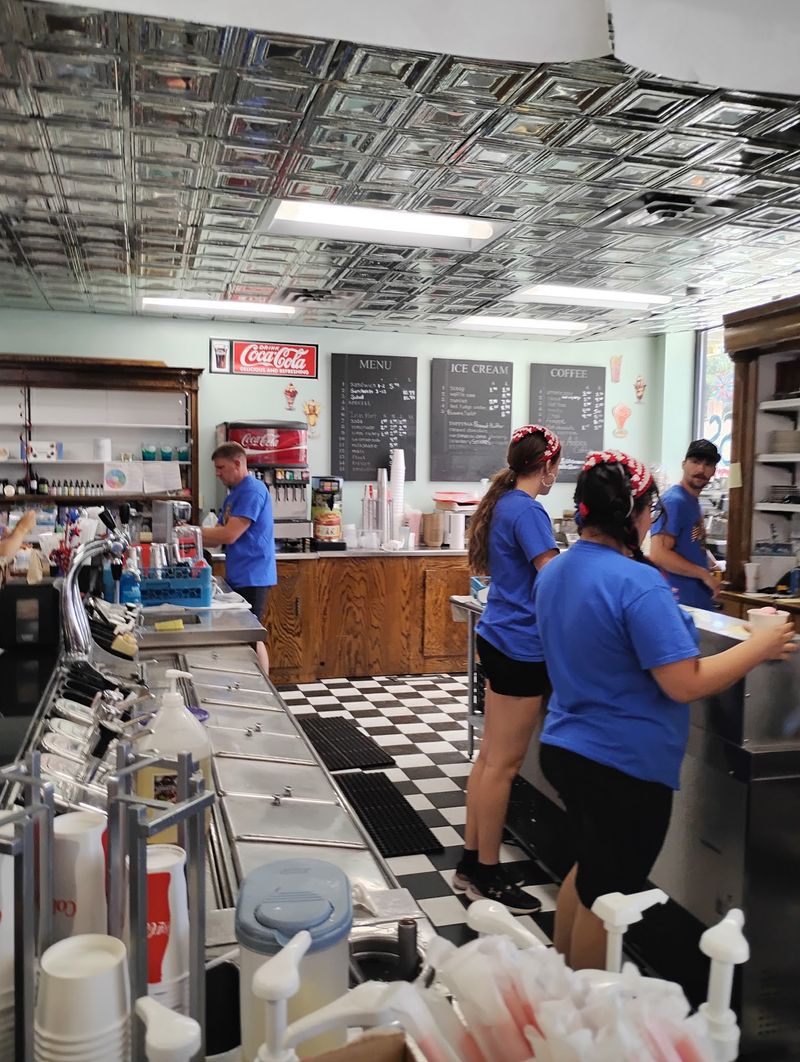 Hometown Hospitality Behind the Counter Hometown Hospitality Behind the Counter