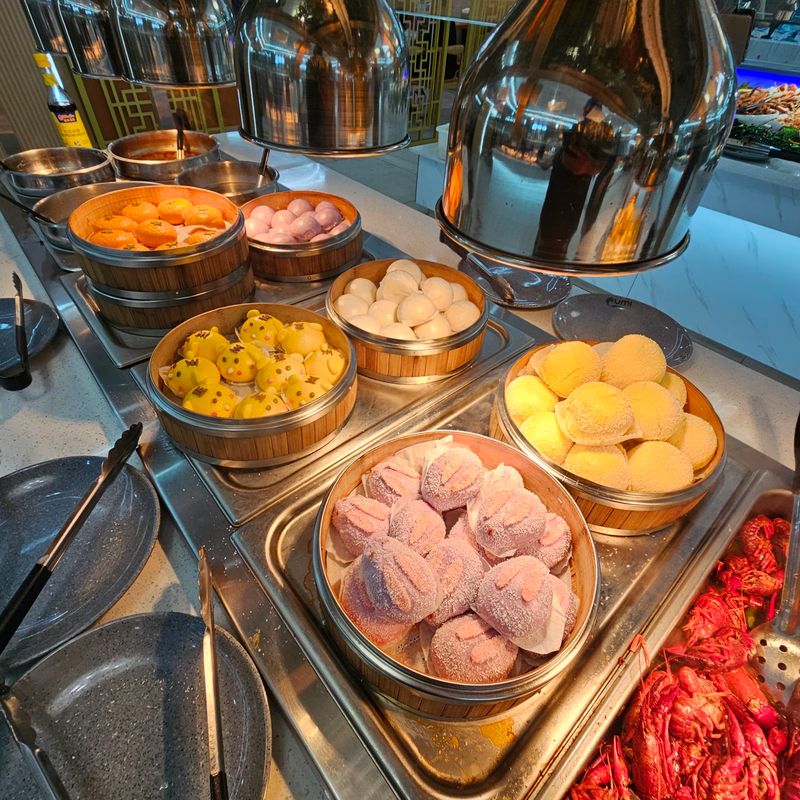Hot Dishes Without an End in Sight Hot Dishes Without an End in Sight