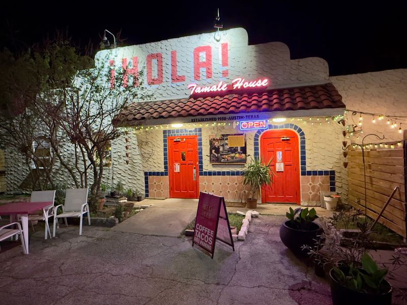 Hours, Ordering, and Free Parking