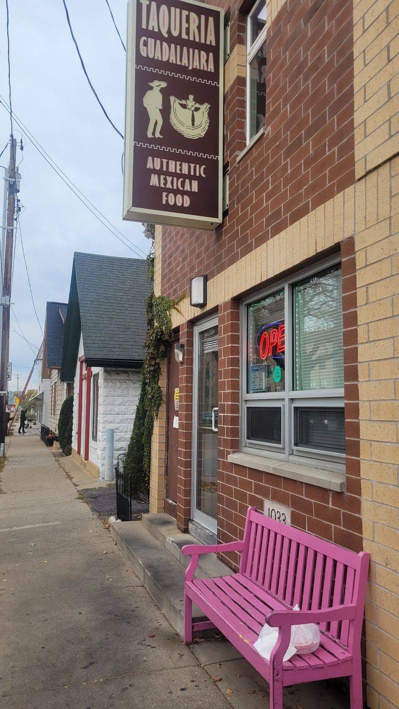 Hours, Parking and Paying the Bill
