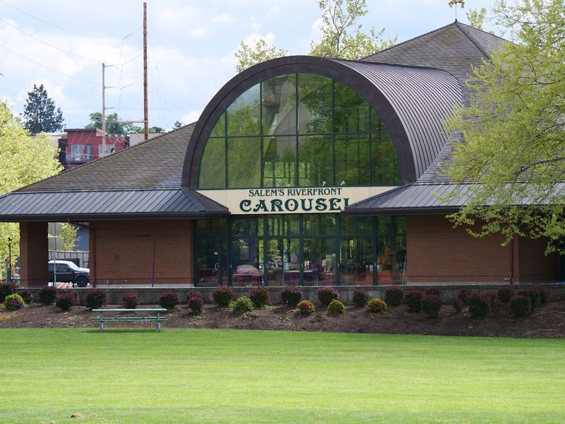 Hours, Parking, and Planning Your Visit Hours, Parking, and Planning Your Visit