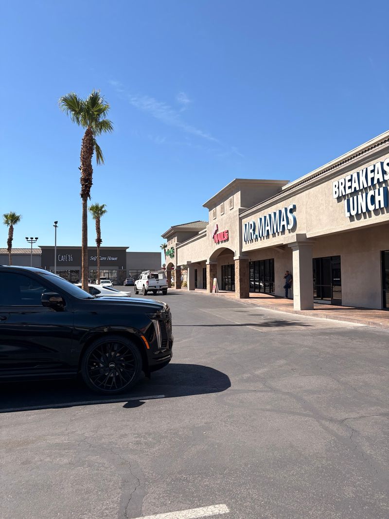 Hours, Prices, and Free Parking