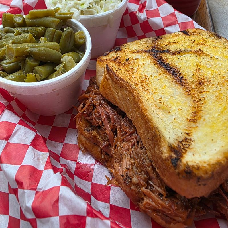 Hungry Harry's Famous Bar-B-Que, Land O' Lakes, FL