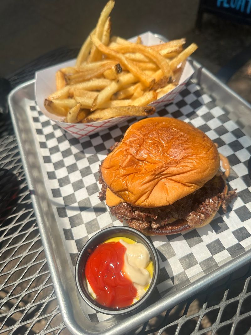 Izzy’s, Jefferson City, MO
