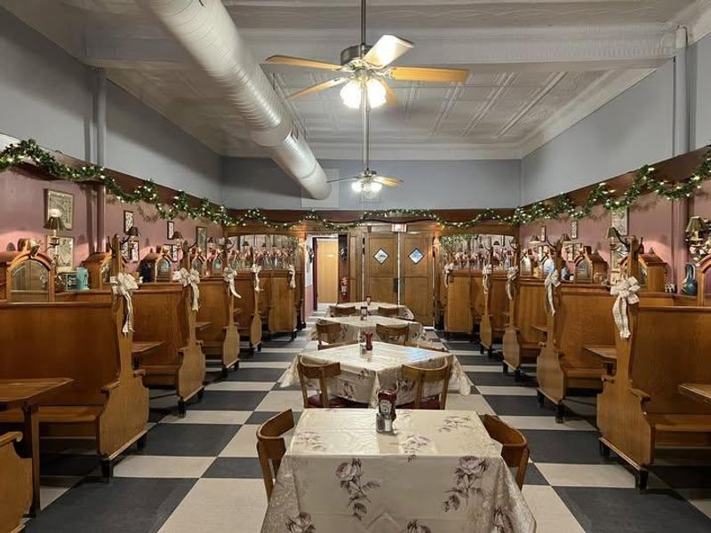 Jen’s Alpine Cafe and Soup Kitchen, Baraboo, WI Jen’s Alpine Cafe and Soup Kitchen, Baraboo, WI
