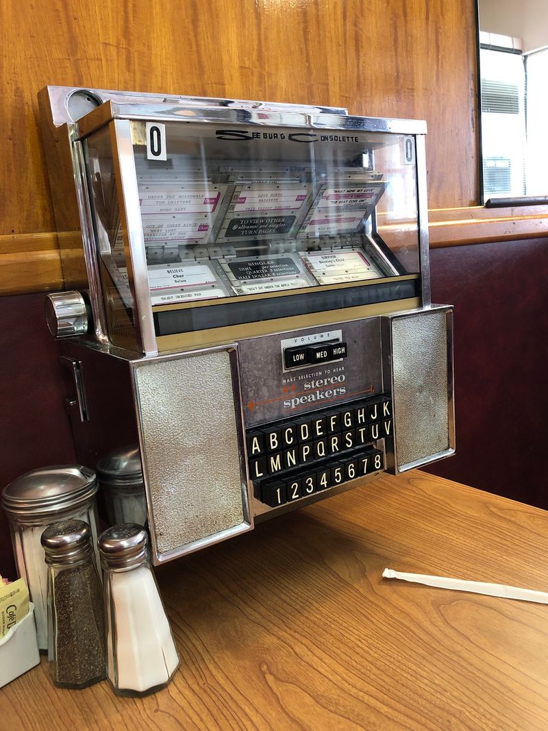 Jukebox Selectors and Old School Charm