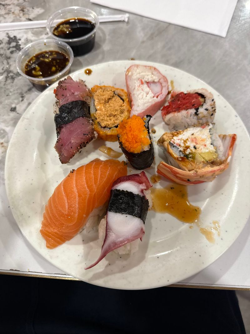 Jumbo Sushi With Big Cuts