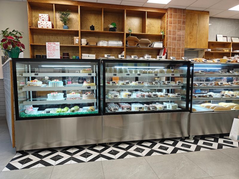 La Unica Bakery & Cafe, Union City, NJ La Unica Bakery & Cafe, Union City, NJ