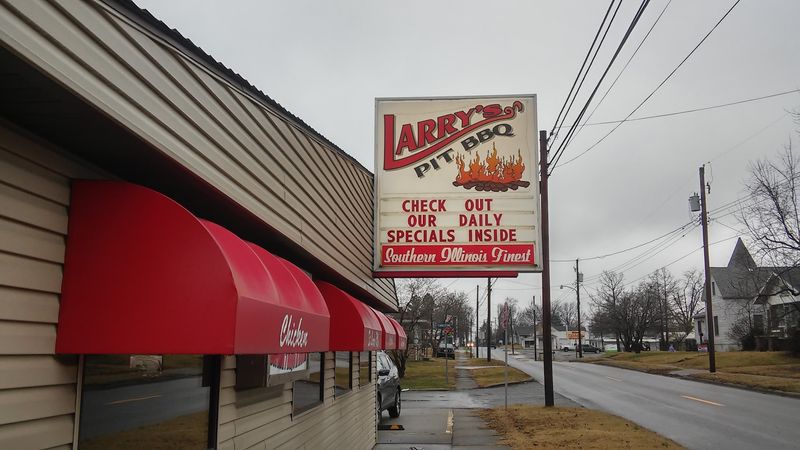 Larry's Pit BBQ, Christopher, IL