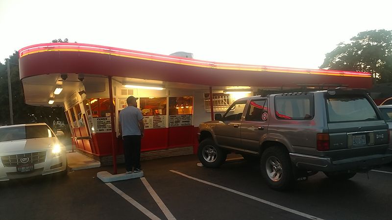 Late Hours and Friendly Prices