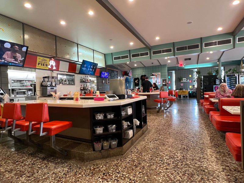 Latif's By Pedretti, Turlock, CA Latif's By Pedretti, Turlock, CA