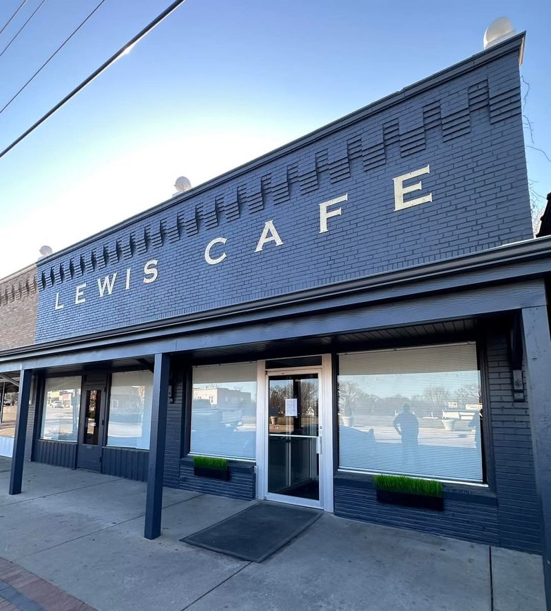 Lewis Cafe, St Clair, MO Lewis Cafe, St Clair, MO