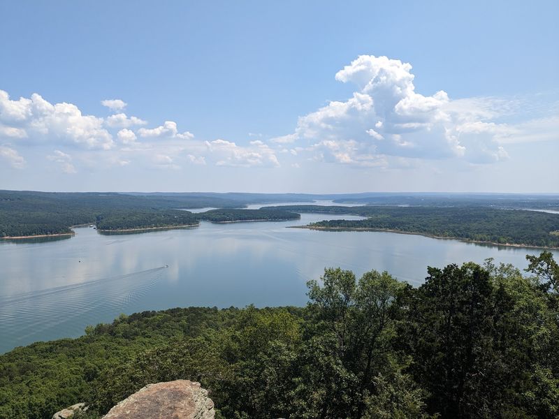 Life on the Edge of Greers Ferry Lake