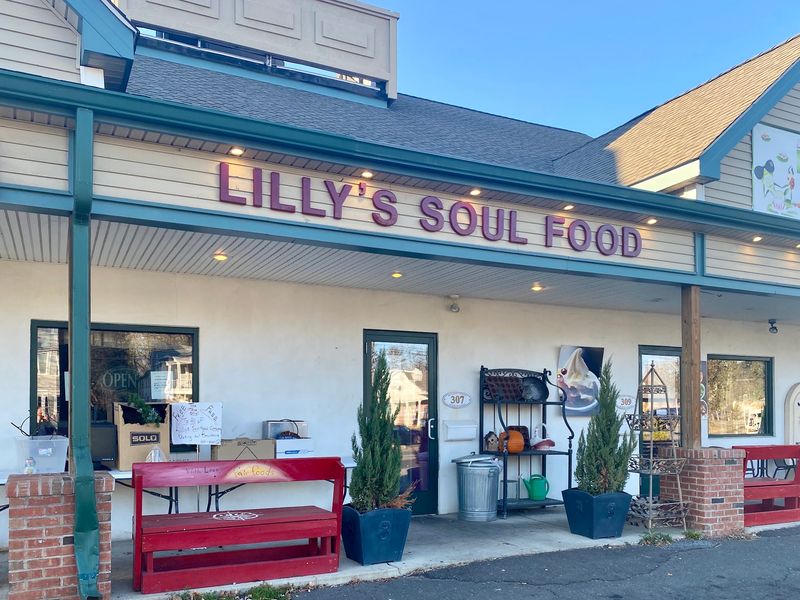 Lilly’s, Windsor, CT Lilly’s, Windsor, CT