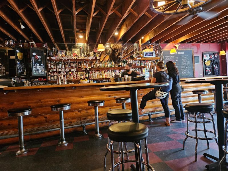 Linda's Tavern, Seattle, WA Linda's Tavern, Seattle, WA