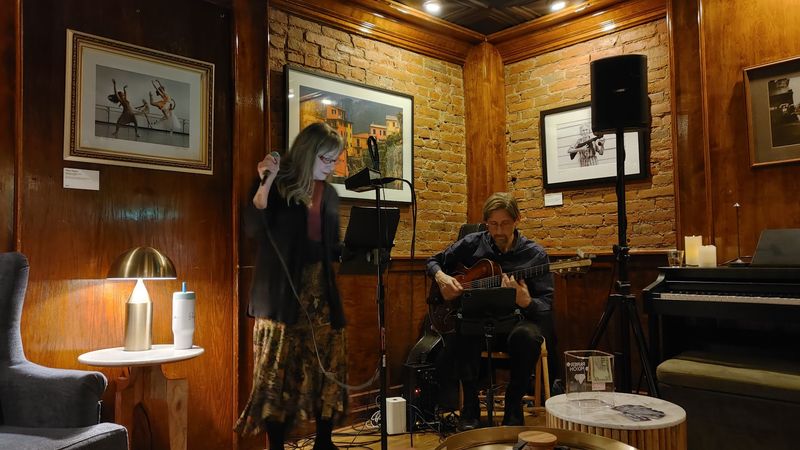 Live Music in the Gold Room Live Music in the Gold Room