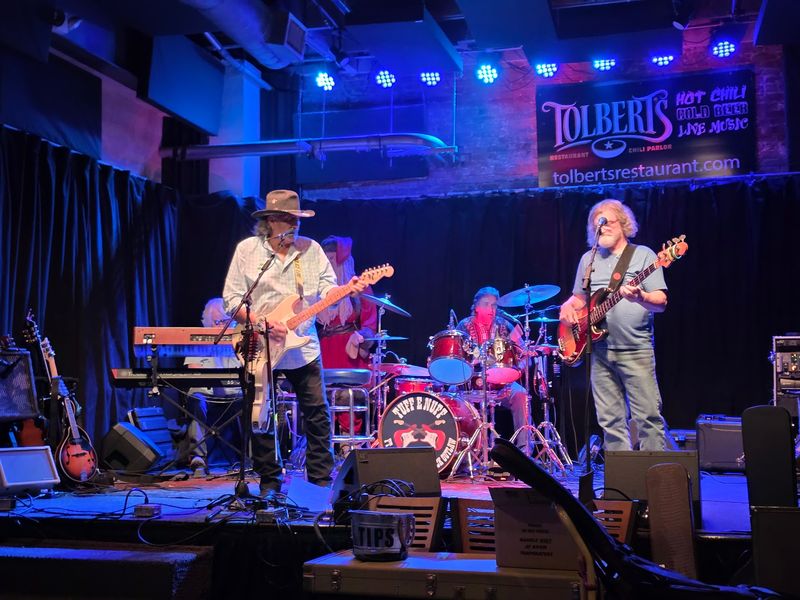 Live Music on the Main Stage