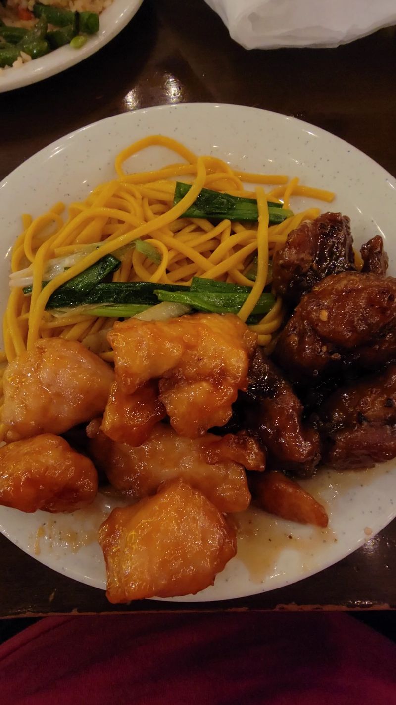 Lo Mein, Sesame Chicken, and the Chinese Classics Lo Mein, Sesame Chicken, and the Chinese Classics